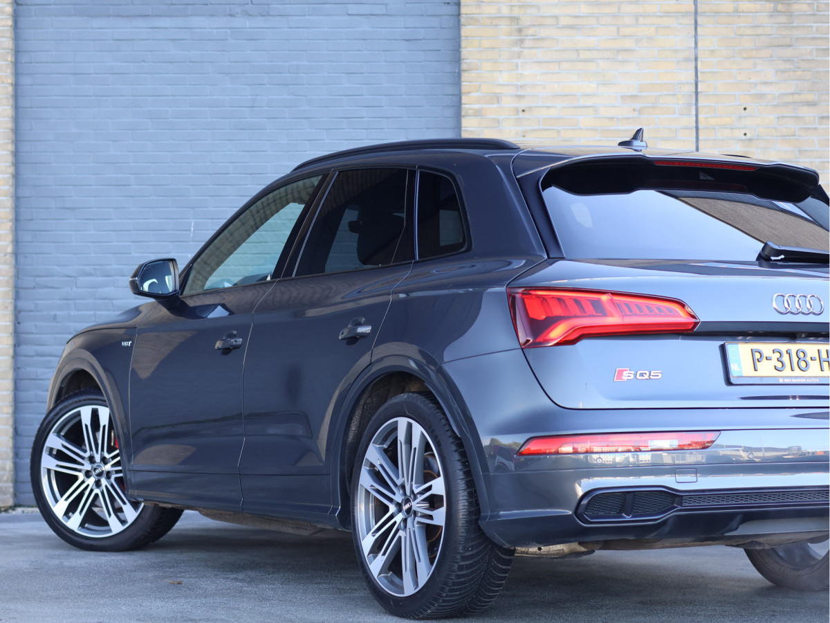 Audi Q5 3.0 TFSI SQ5 V6 354PK quattro
