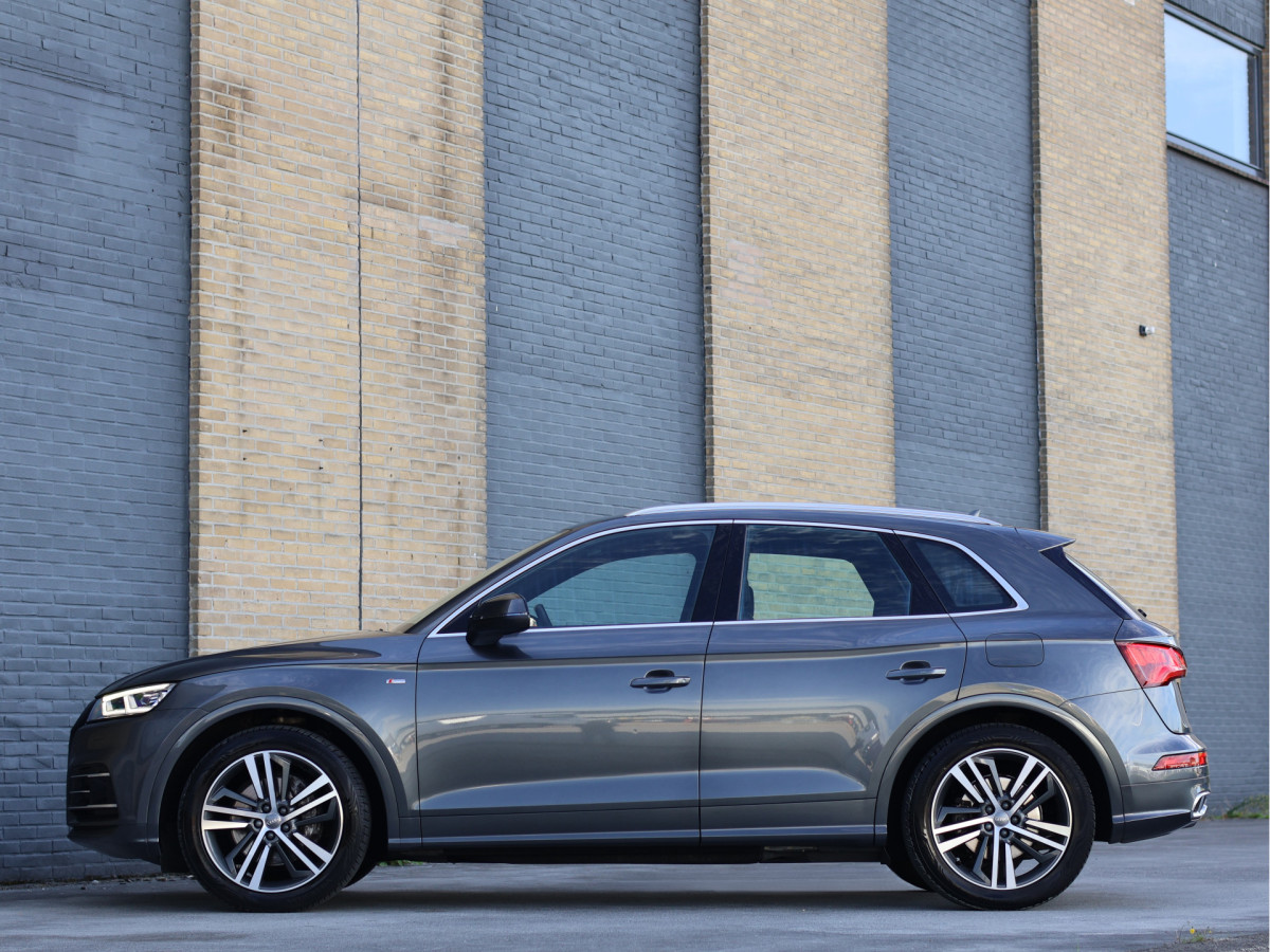 Audi Q5 55 TFSI e quattro Competition S-line