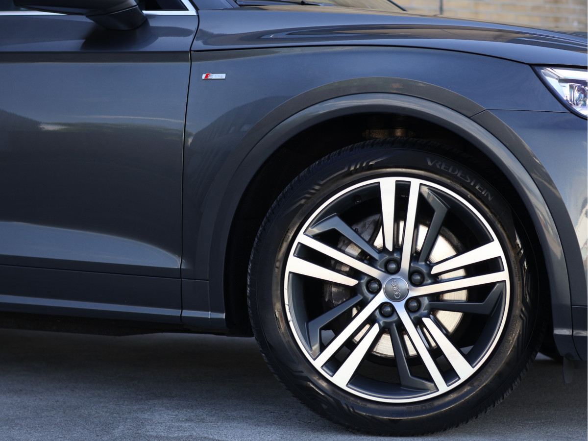 Audi Q5 55 TFSI e quattro Competition S-line