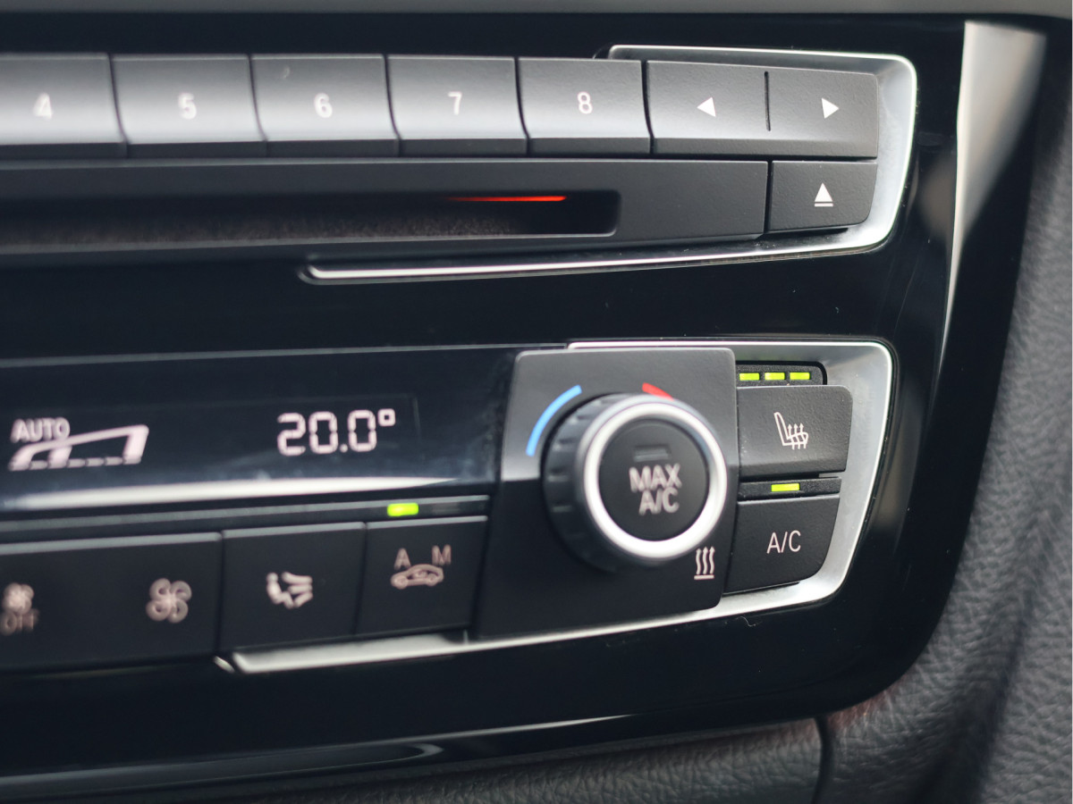 BMW 3 Serie Touring 320d High Executive Automaat