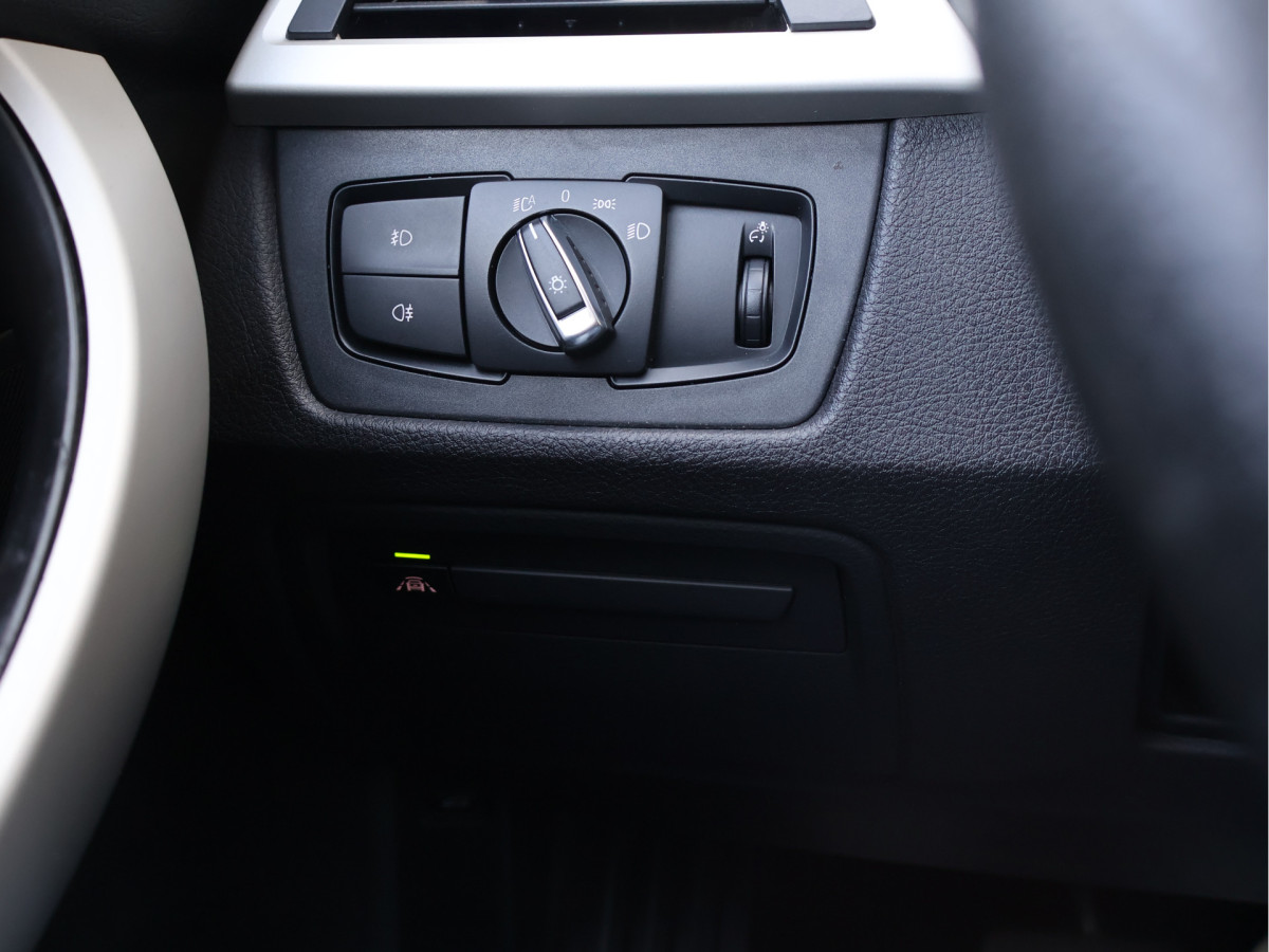 BMW 3 Serie Touring 320d High Executive Automaat