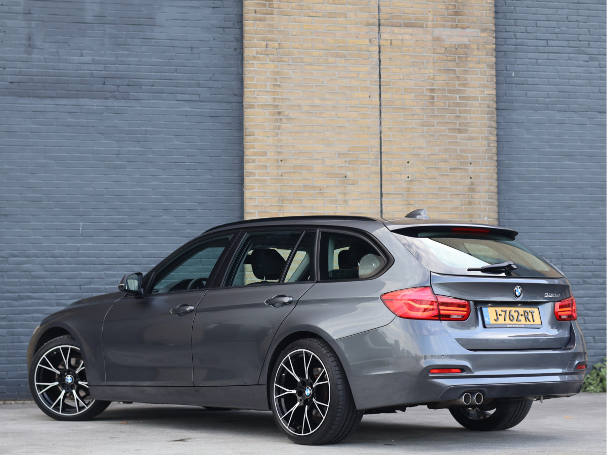 BMW 3 Serie Touring 320d High Executive Automaat
