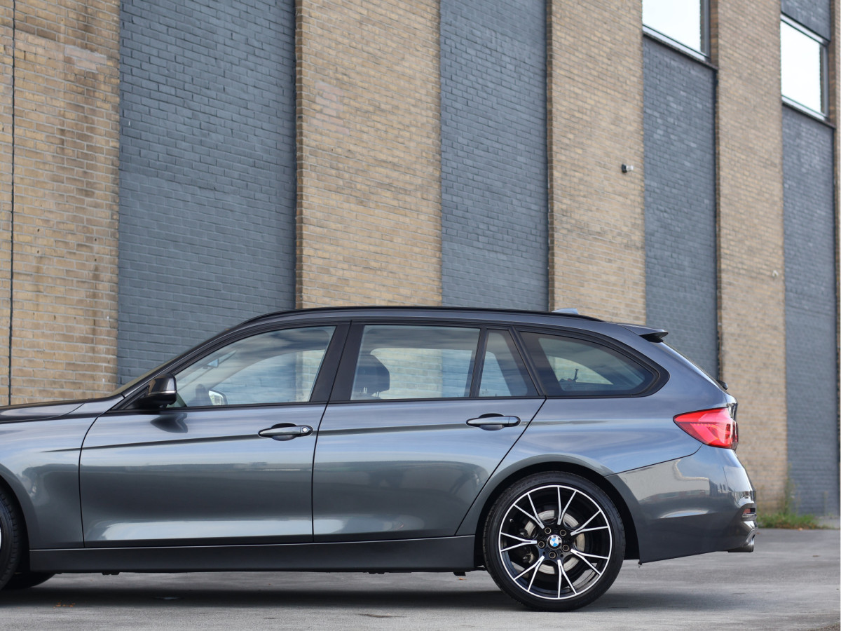 BMW 3 Serie Touring 320d High Executive Automaat