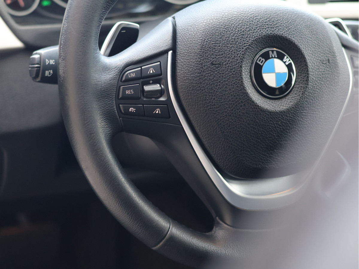 BMW 3 Serie Touring 320d High Executive Automaat