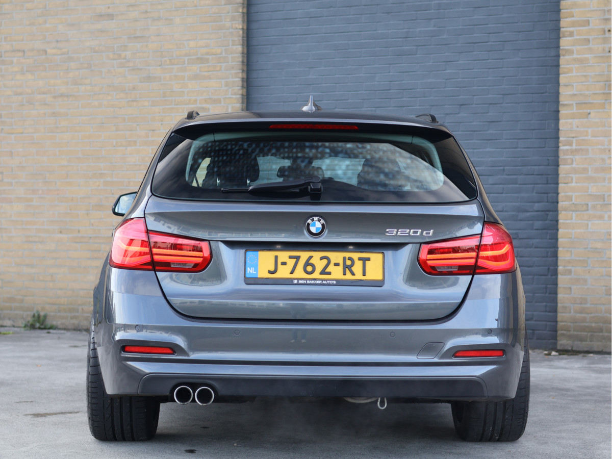 BMW 3 Serie Touring 320d High Executive Automaat
