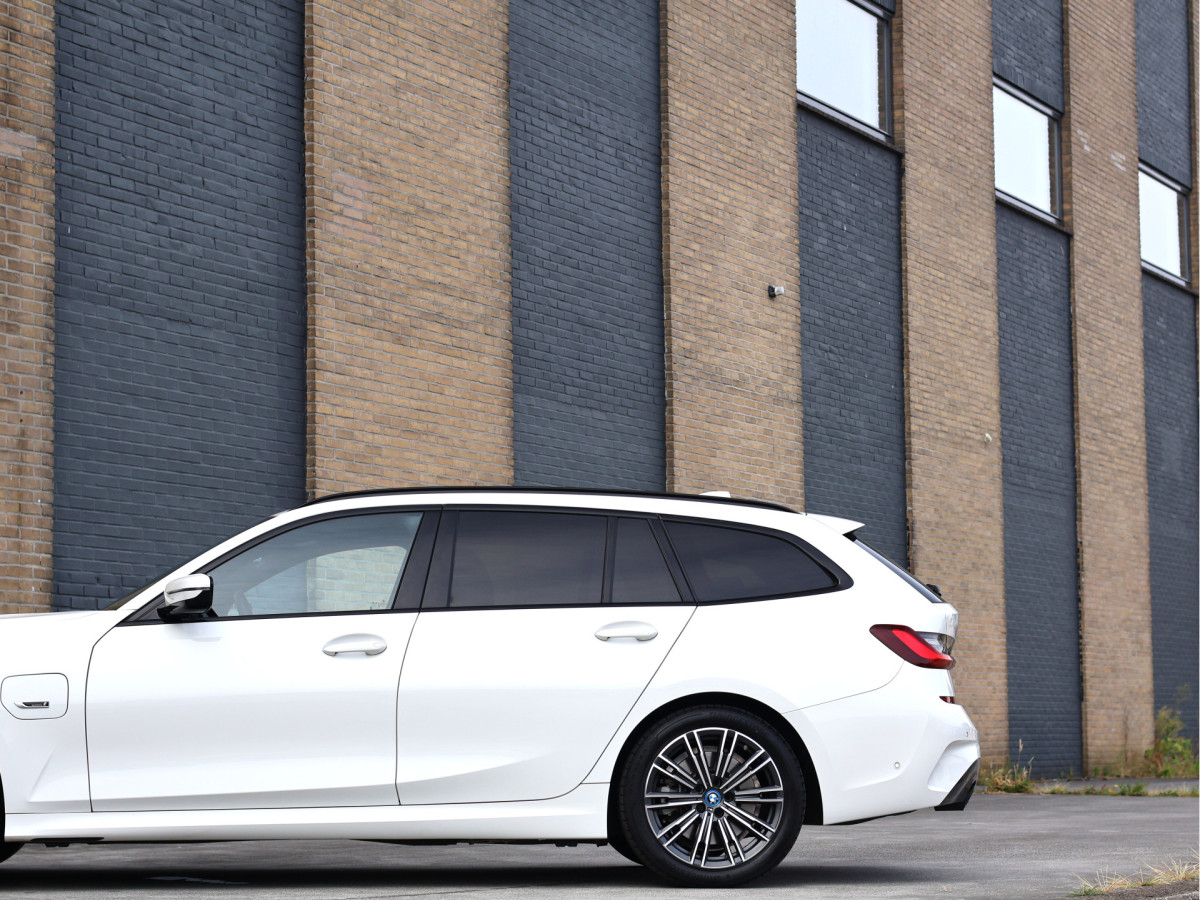 BMW 3 Serie Touring 320e M Sport PHEV