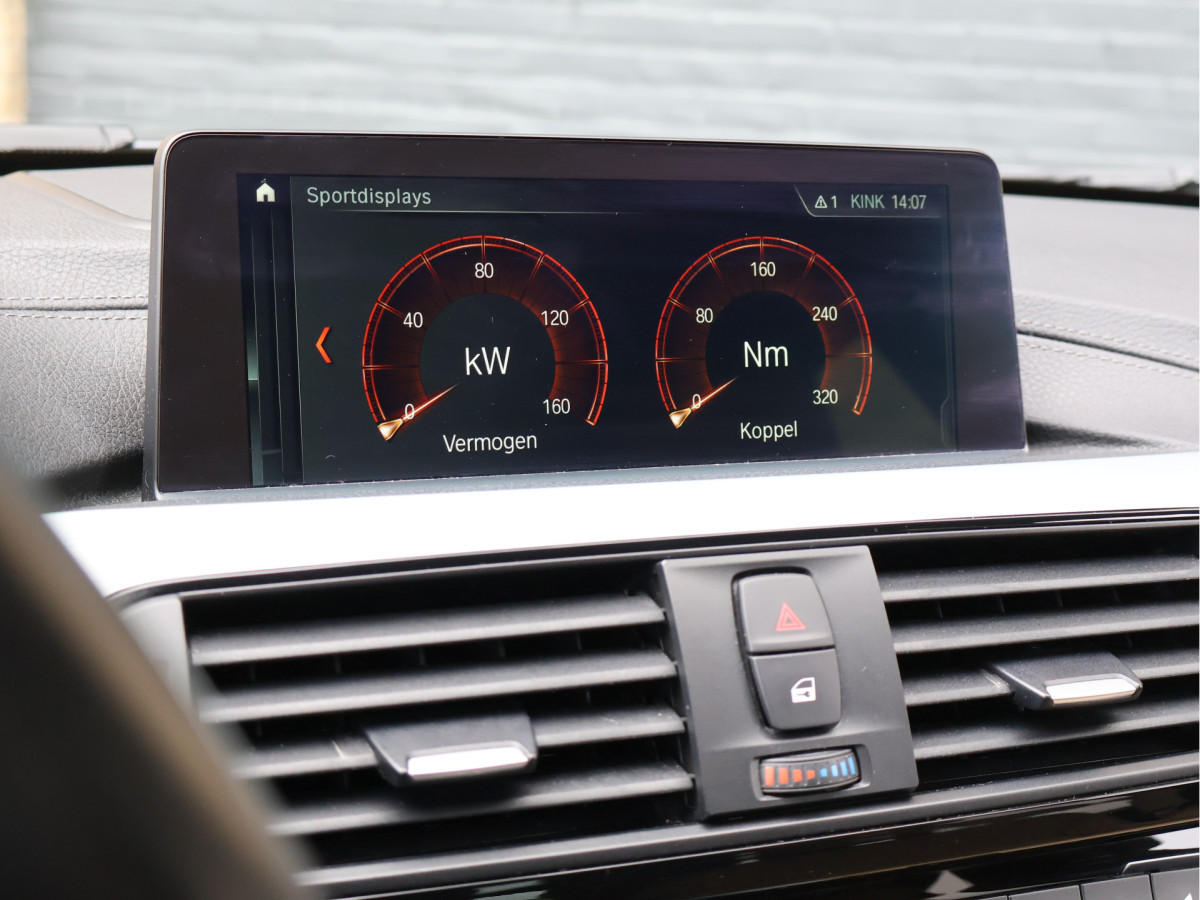 BMW 3 Serie Touring 320i M Sport Automaat