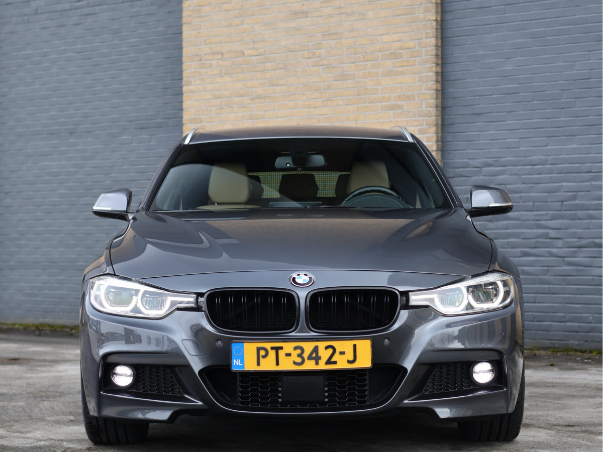 BMW 3 Serie Touring 320i M Sport Automaat