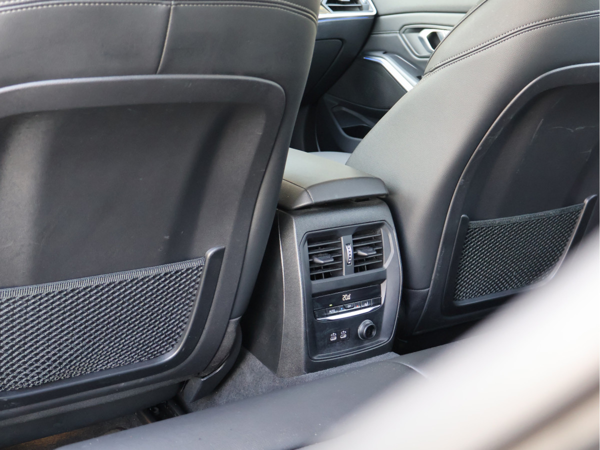 BMW 3 Serie Touring 320i Sportline