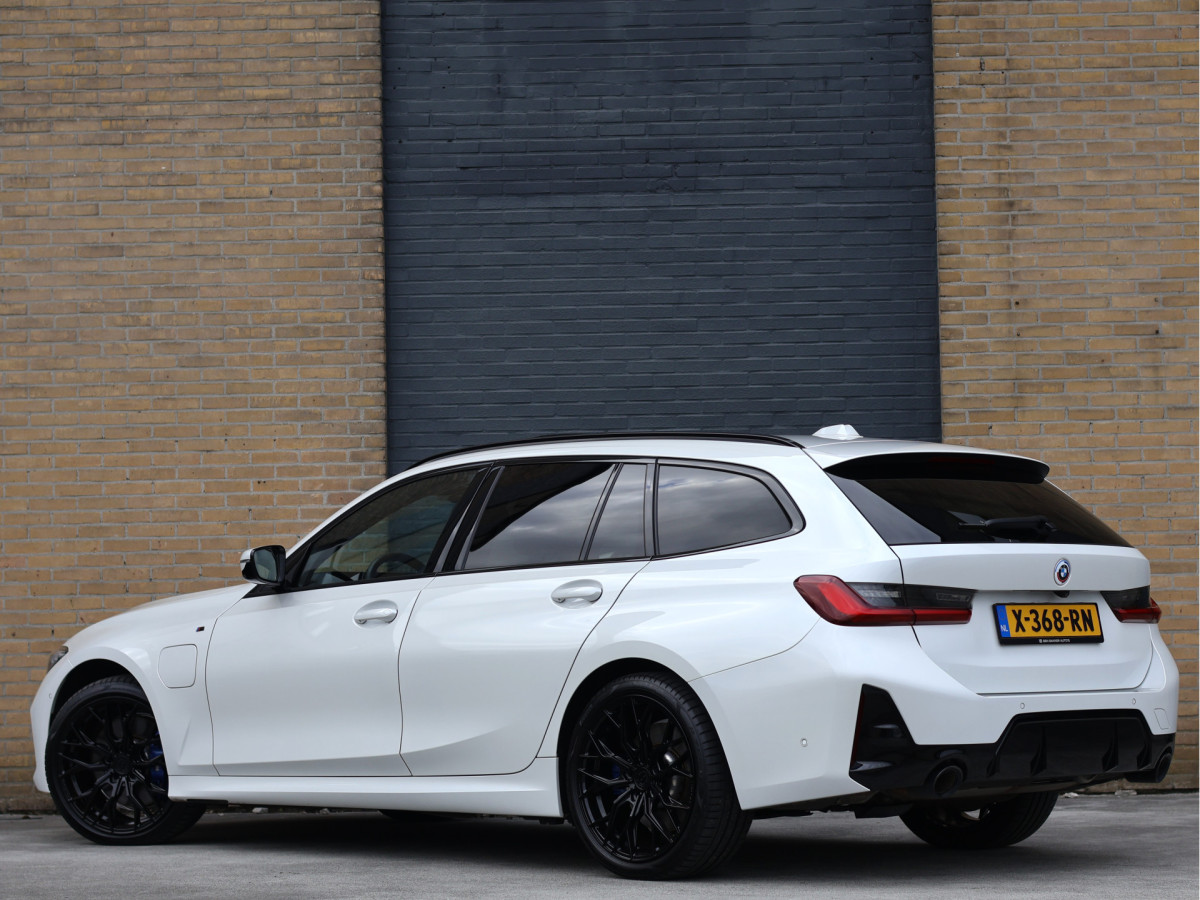 BMW 3 Serie Touring 330e xDrive