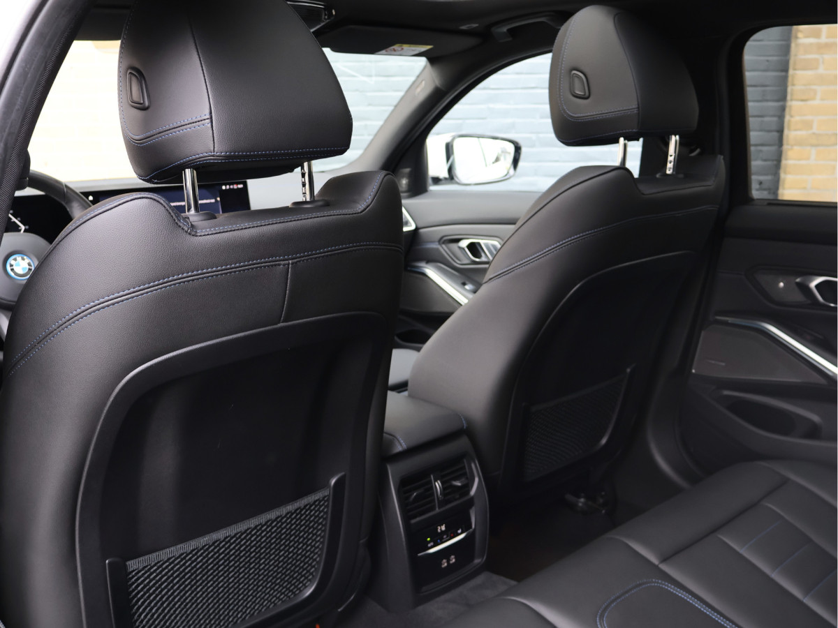 BMW 3 Serie Touring 330e xDrive