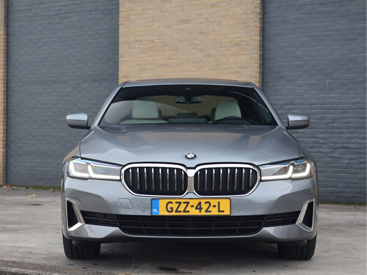 BMW 5 Serie 530e xDrive Luxury Line