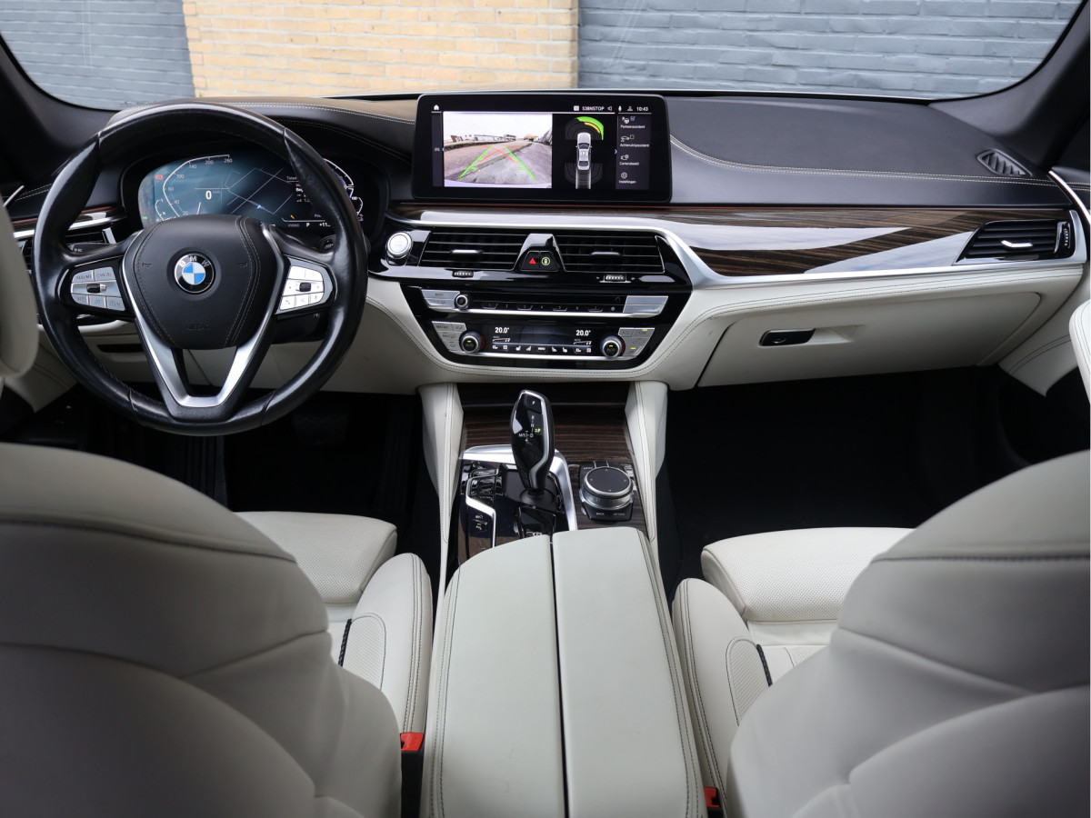 BMW 5 Serie 530e xDrive Luxury Line