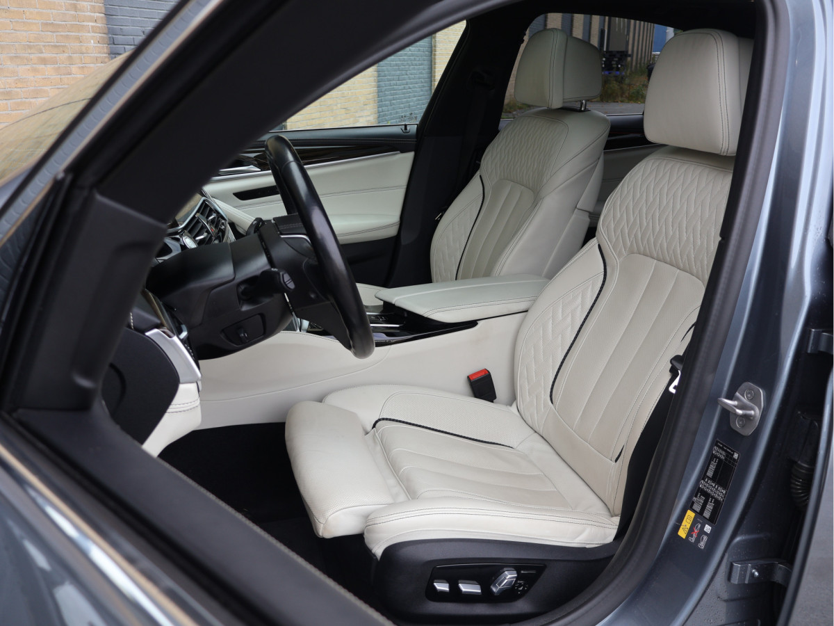 BMW 5 Serie 530e xDrive Luxury Line