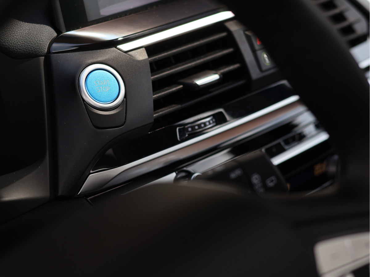BMW iX3 Executive 80 kWh
