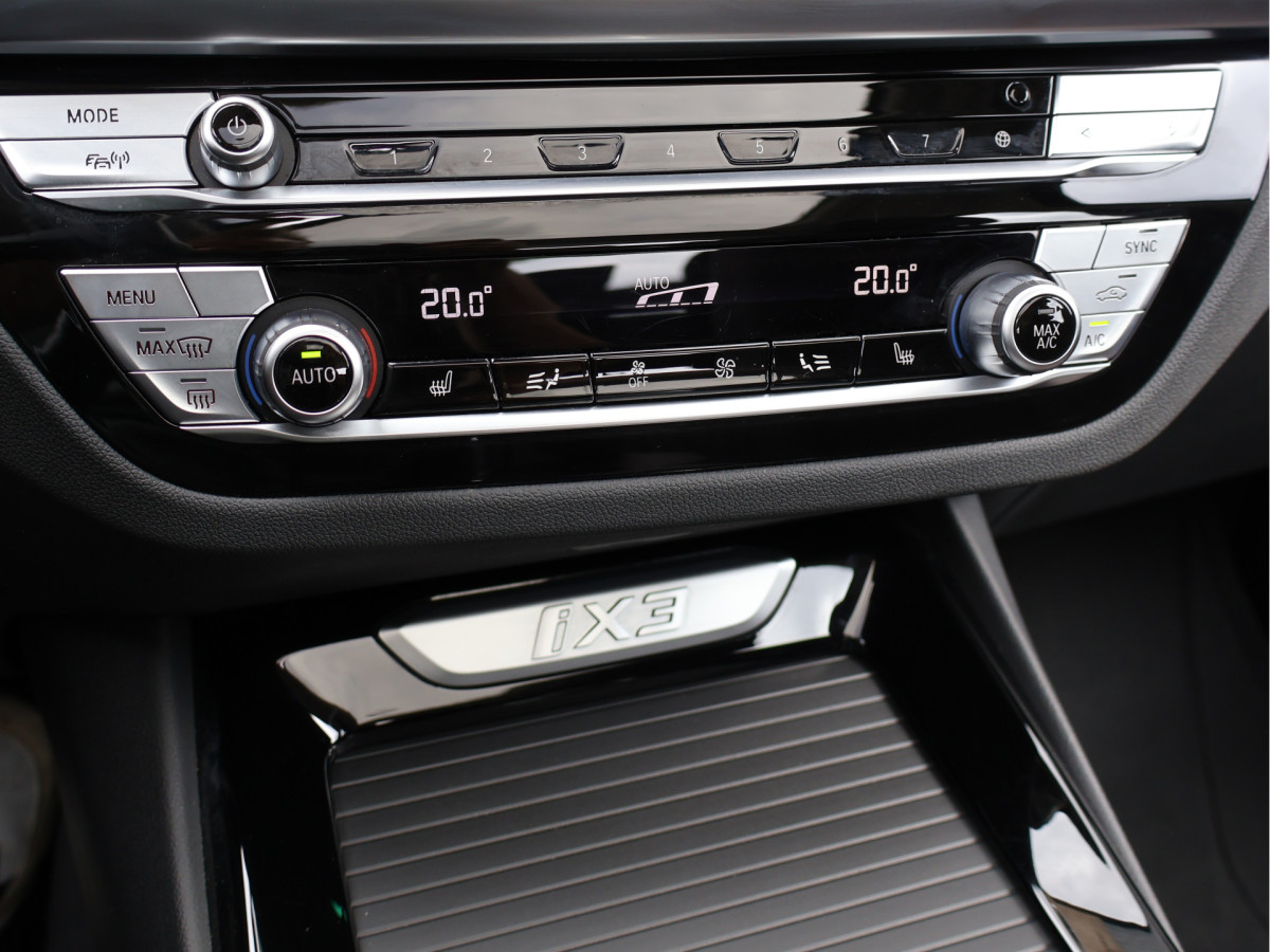 BMW iX3 Executive 80 kWh