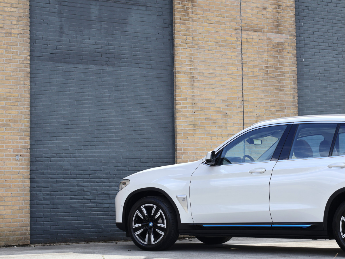 BMW iX3 Executive 80 kWh