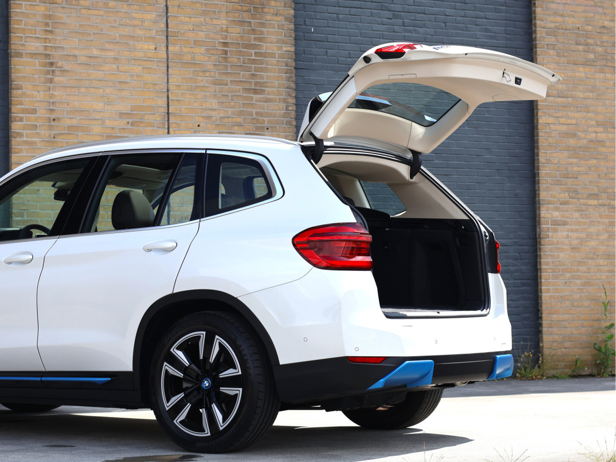 BMW iX3 Executive 80 kWh