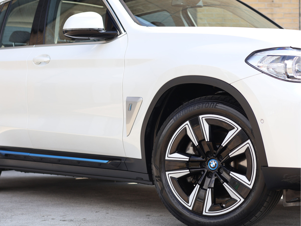 BMW iX3 Executive 80 kWh