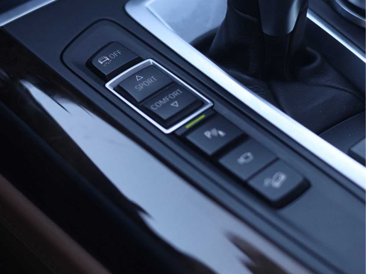 BMW X5 xDrive50i V8 High Executive M Sport