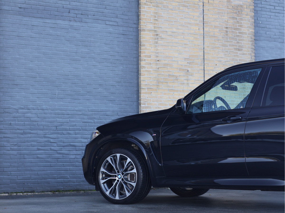 BMW X5 xDrive50i V8 High Executive M Sport