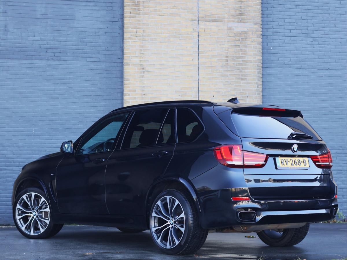 BMW X5 xDrive50i V8 High Executive M Sport