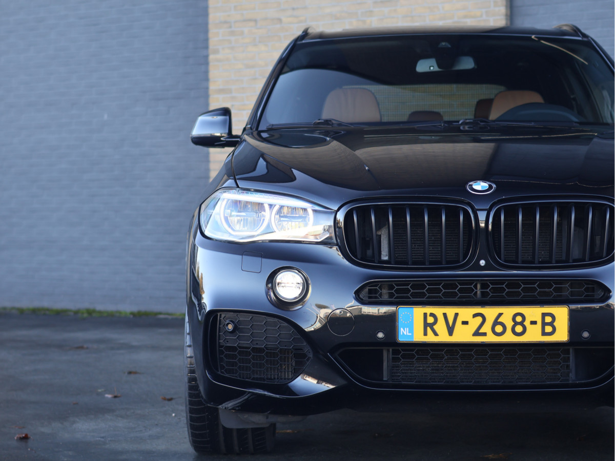 BMW X5 xDrive50i V8 High Executive M Sport