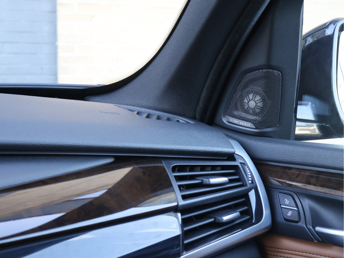 BMW X5 xDrive50i V8 High Executive M Sport