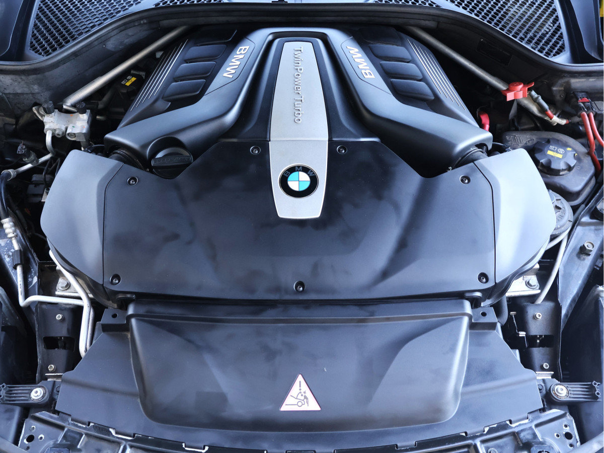 BMW X5 xDrive50i V8 High Executive M Sport
