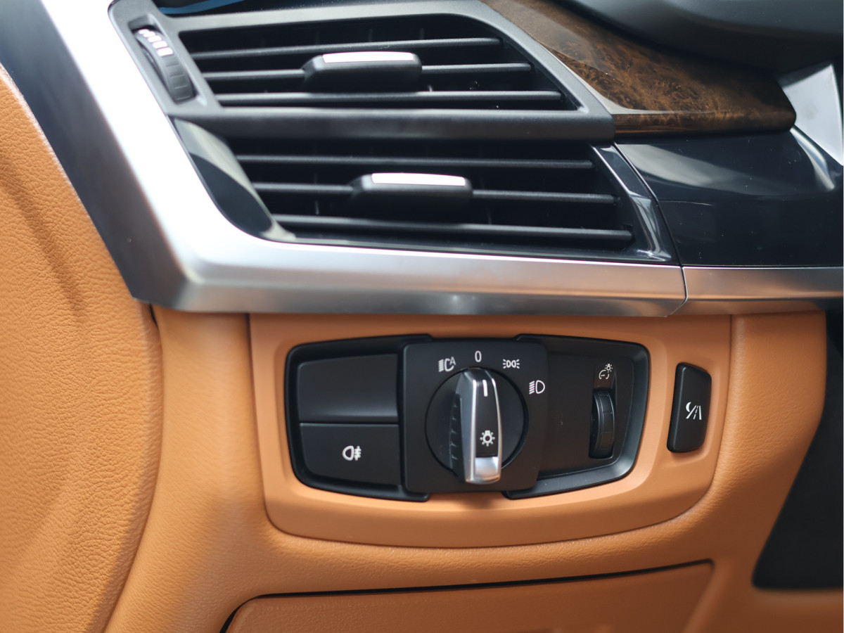 BMW X6 xDrive35i 306PK M Sport