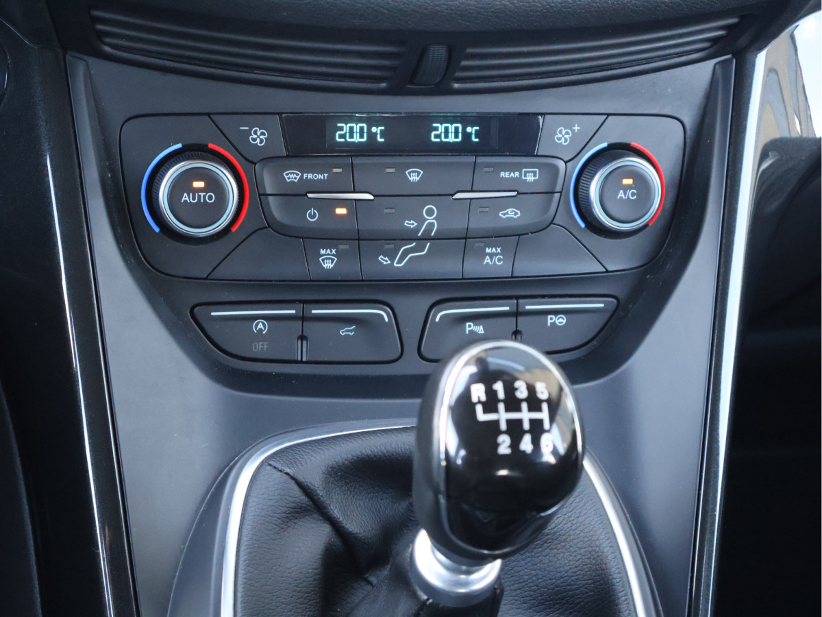 Ford Kuga 1.5 EcoBoost Titanium
