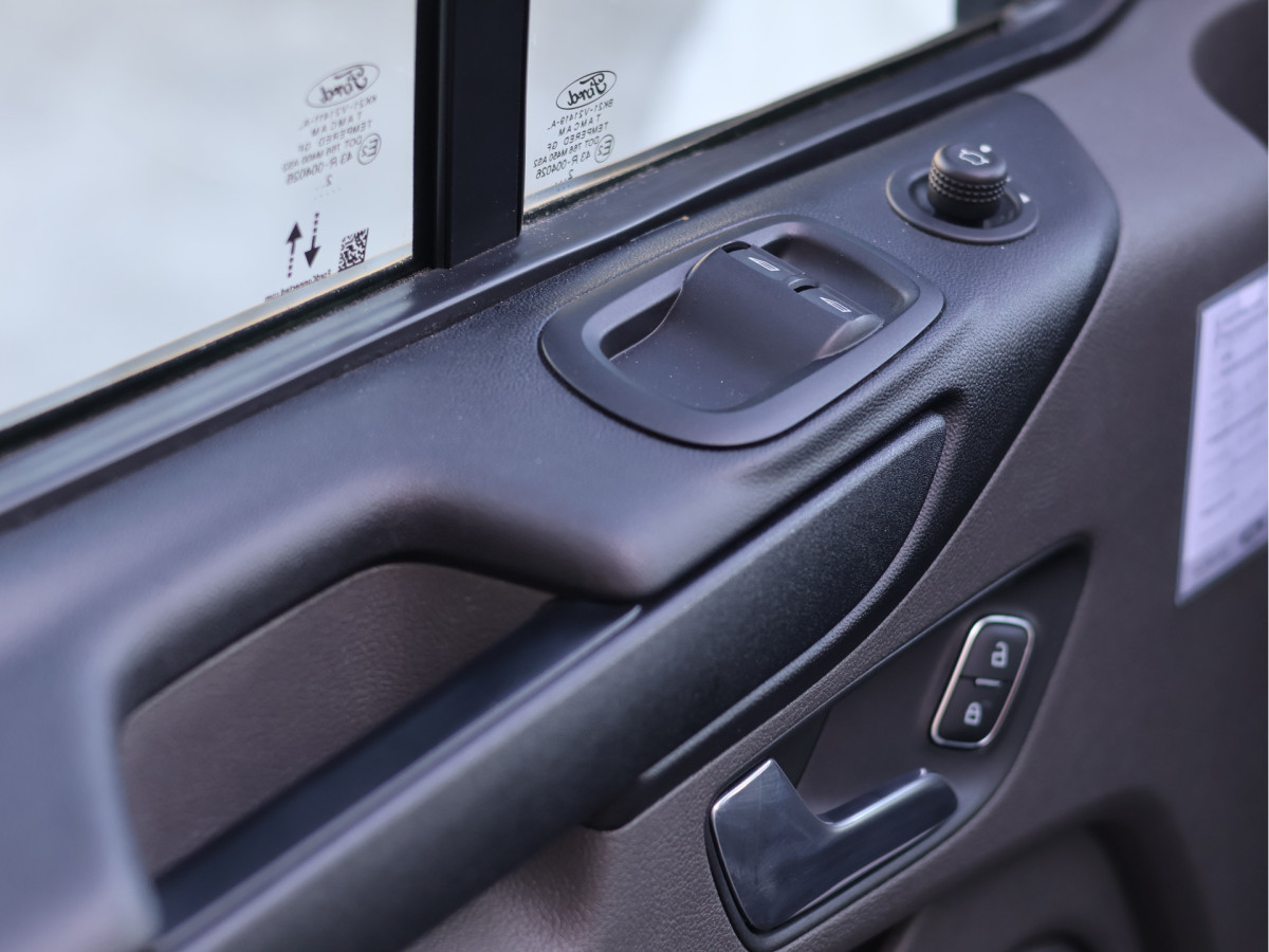 Ford Transit Custom 320 2.0 TDCI L2H1 Trend DC