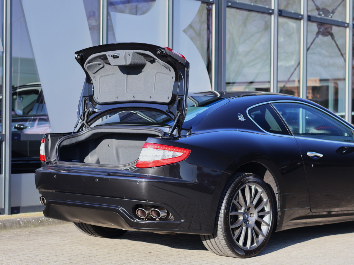 Maserati GranTurismo 4.7 S V8 439 PK