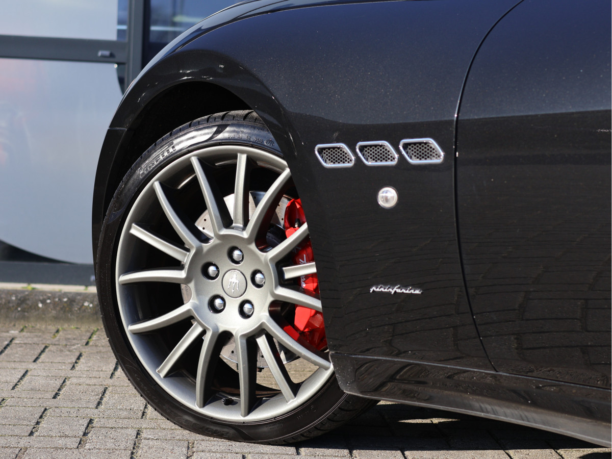 Maserati GranTurismo 4.7 S V8 439 PK