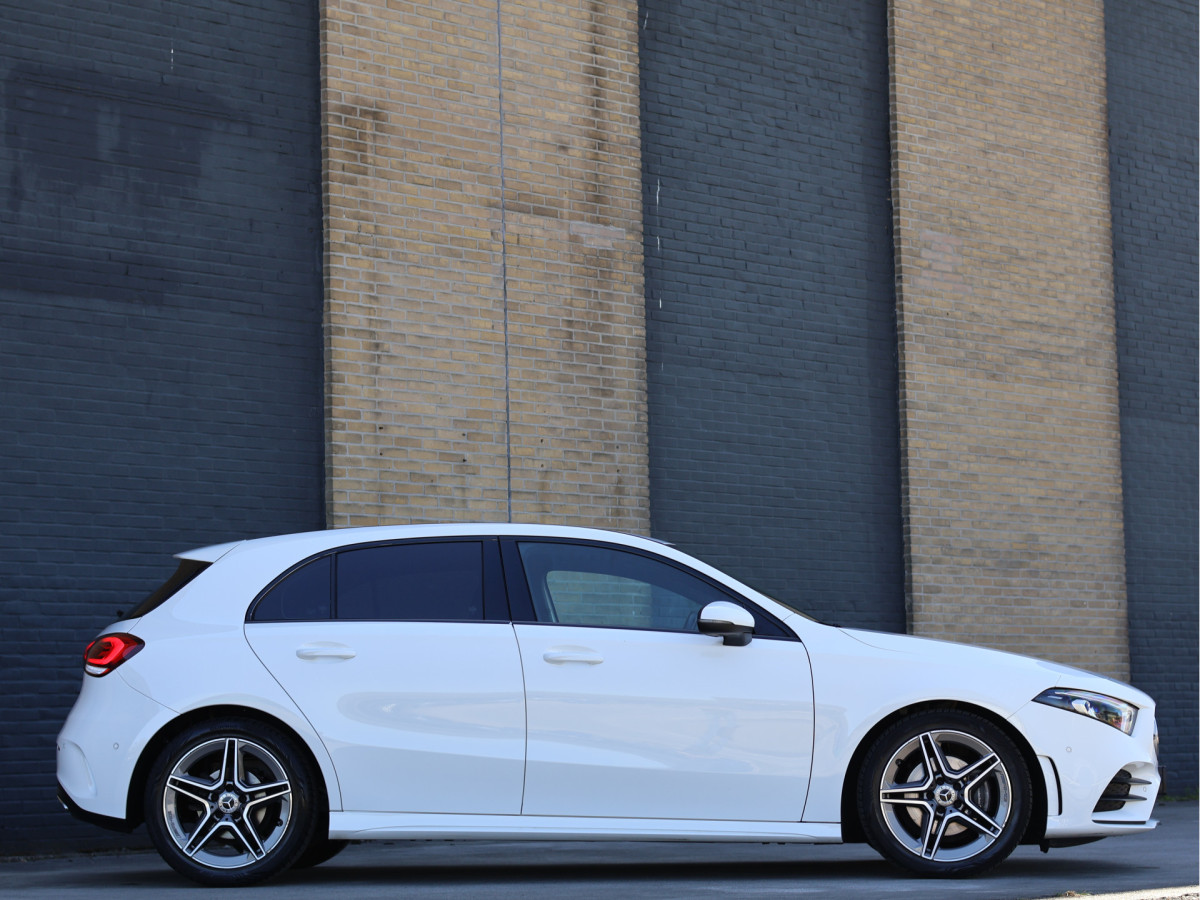Mercedes-Benz A-Klasse 180 AMG Line Automaat