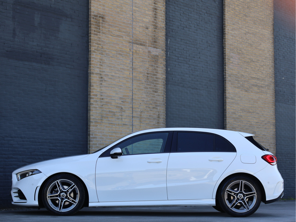 Mercedes-Benz A-Klasse 180 AMG Line Automaat