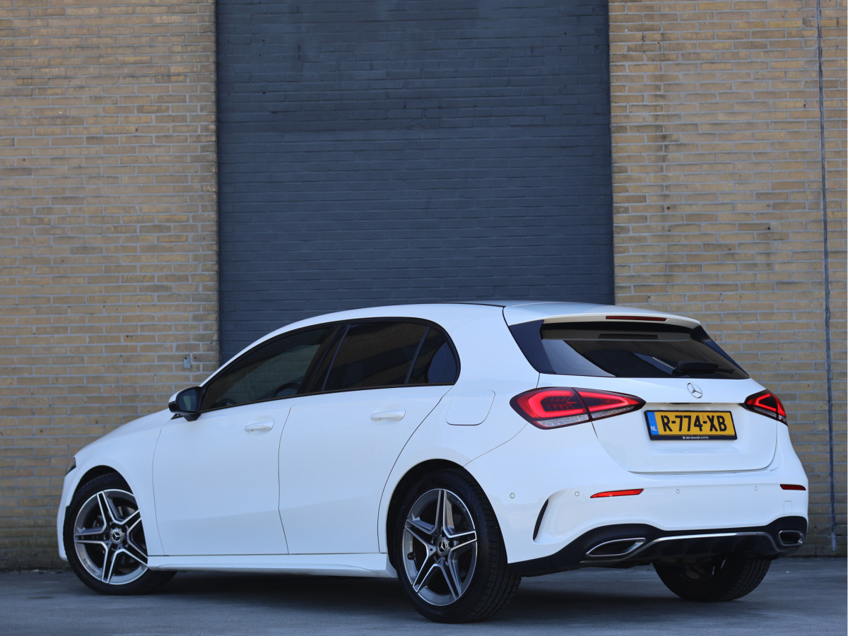 Mercedes-Benz A-Klasse 180 AMG Line Automaat