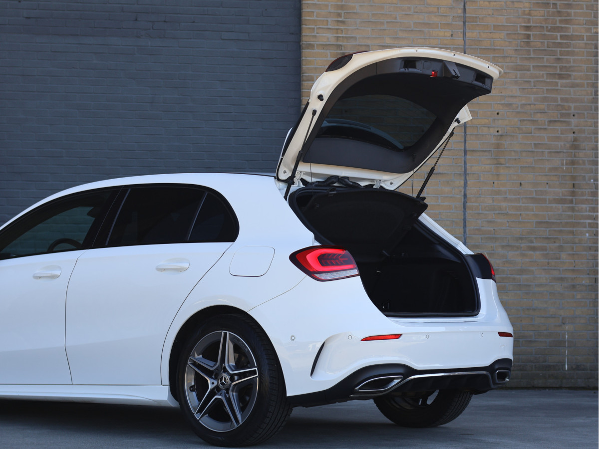 Mercedes-Benz A-Klasse 180 AMG Line Automaat