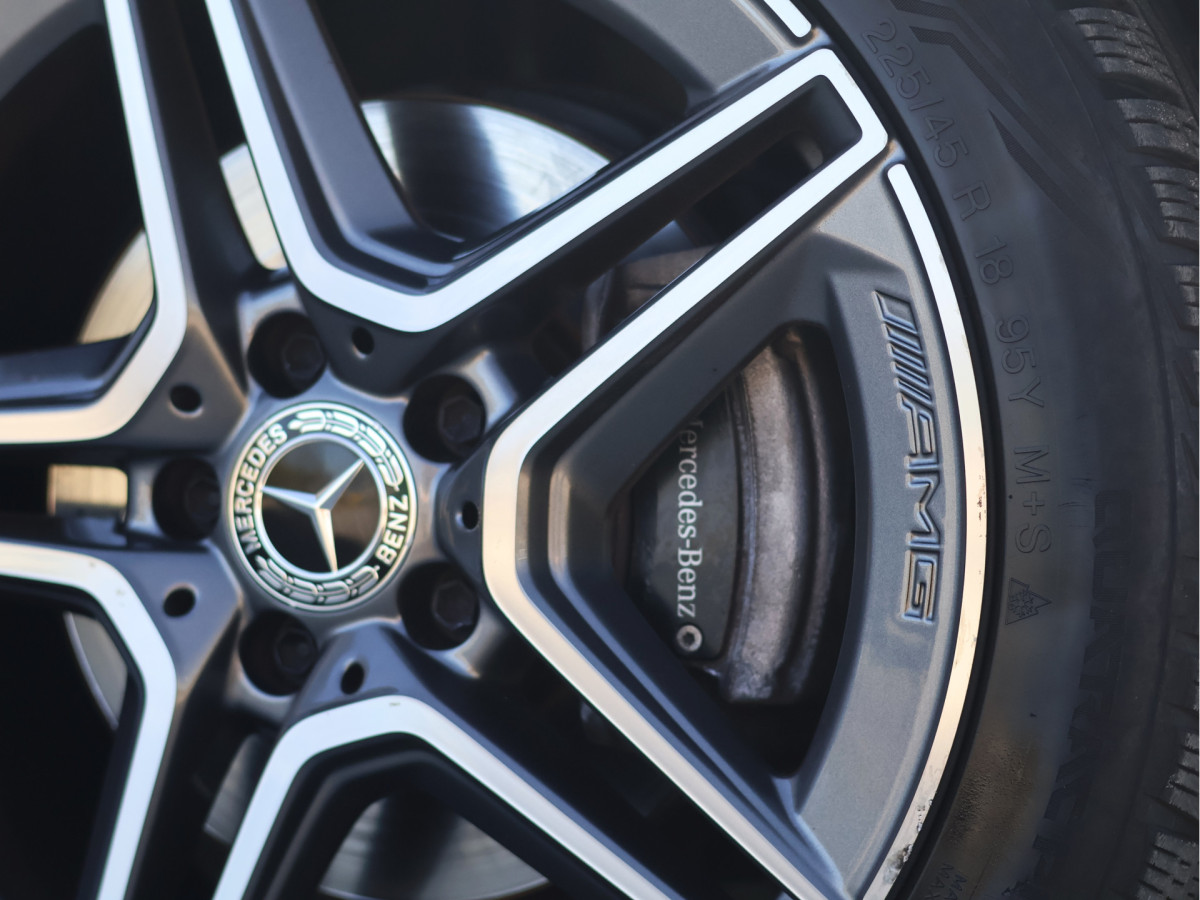 Mercedes-Benz A-Klasse 180 AMG Line Automaat