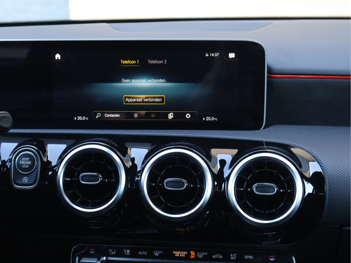 Mercedes-Benz A-Klasse 180 AMG Line Automaat
