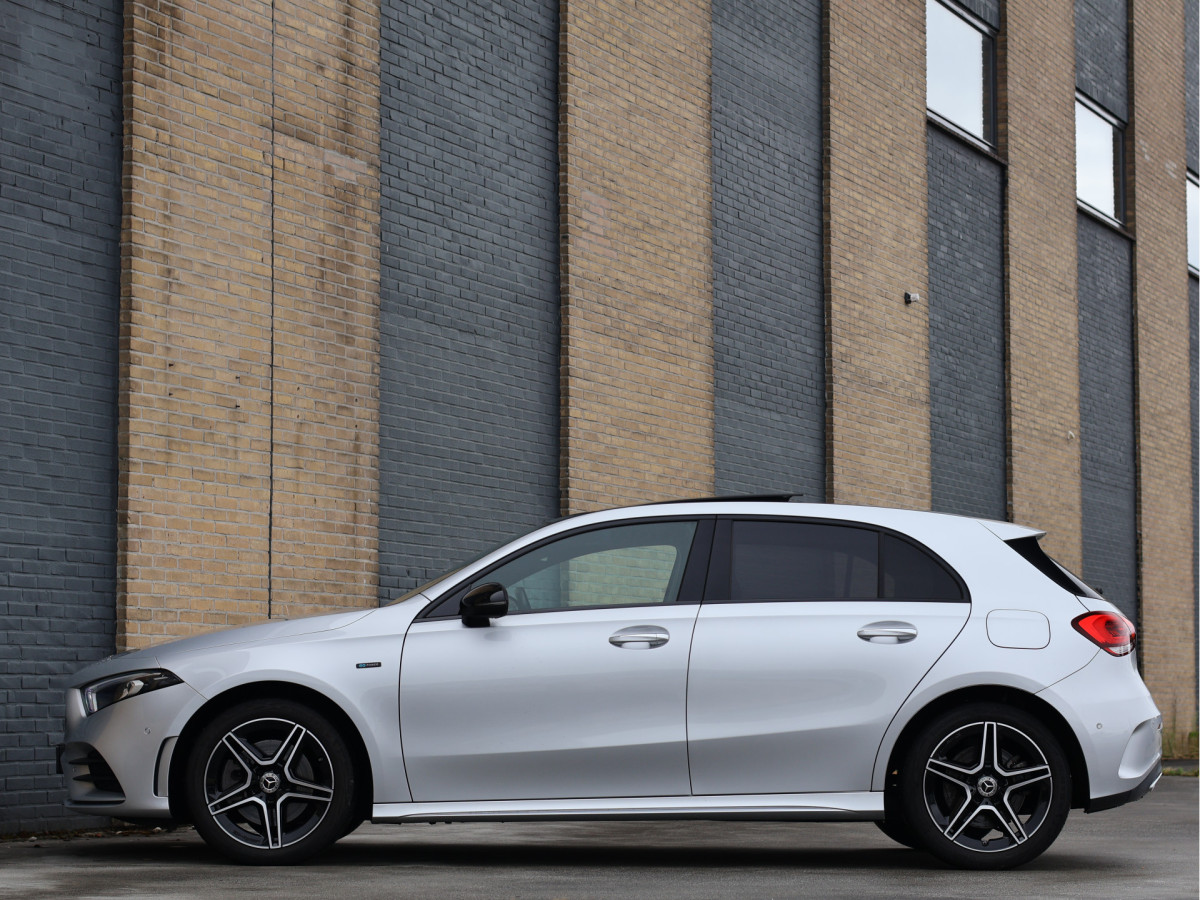 Mercedes-Benz A-Klasse 250 e AMG Limited