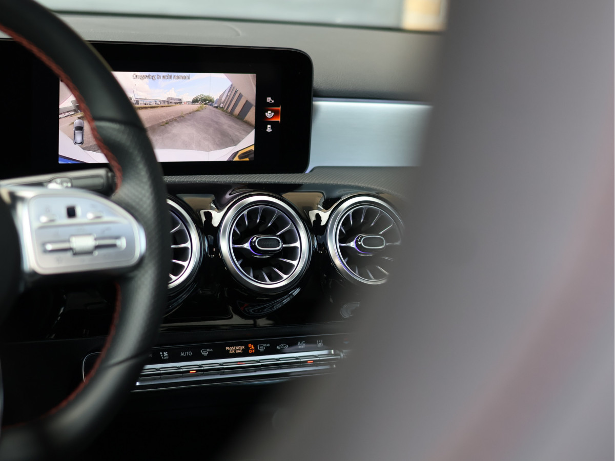 Mercedes-Benz A-Klasse 250 e AMG Line