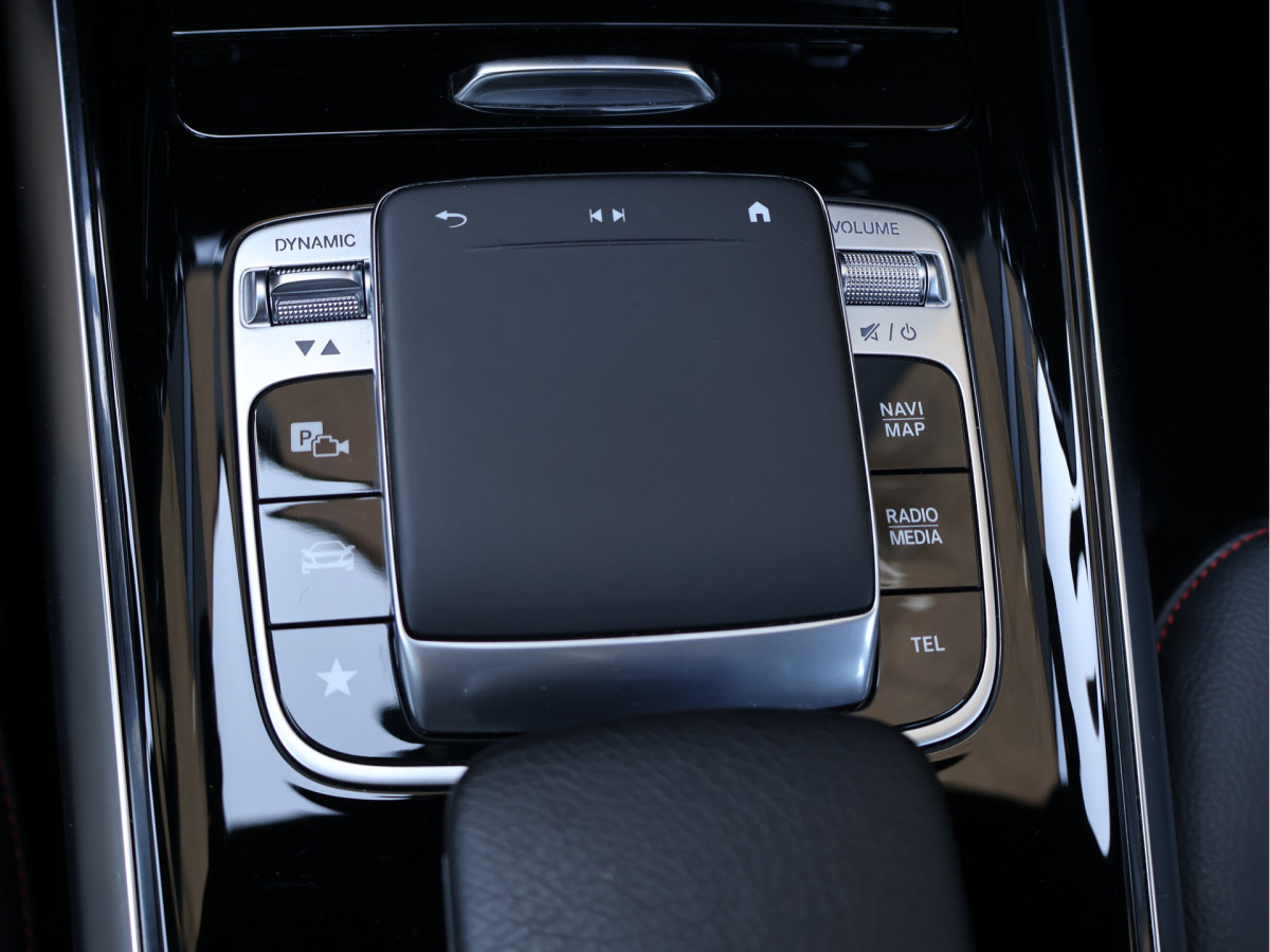 Mercedes-Benz B-Klasse 250 AMG line 225PK