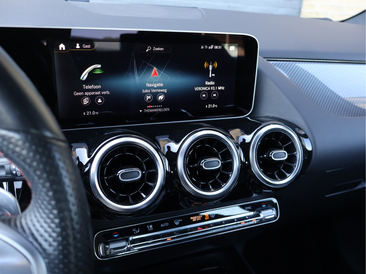 Mercedes-Benz B-Klasse 250 AMG line 225PK
