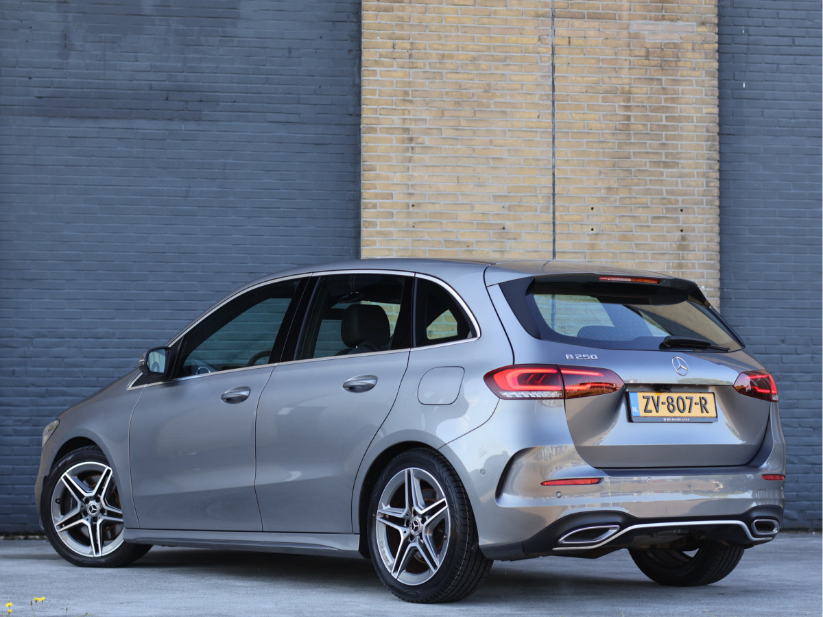 Mercedes-Benz B-Klasse 250 AMG line 225PK