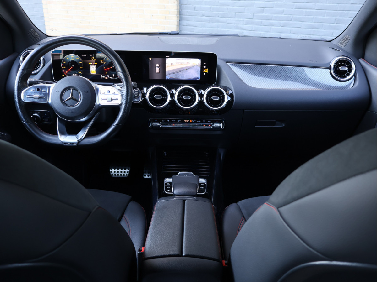 Mercedes-Benz B-Klasse 250 AMG line 225PK