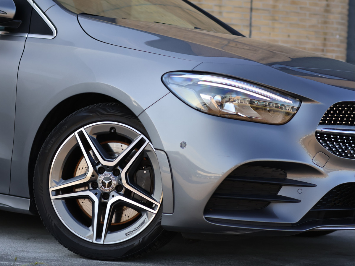 Mercedes-Benz B-Klasse 250 AMG line 225PK