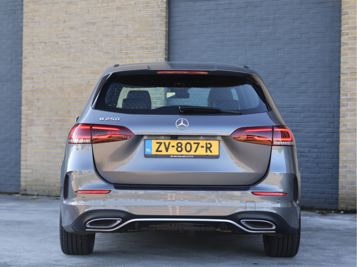 Mercedes-Benz B-Klasse 250 AMG line 225PK