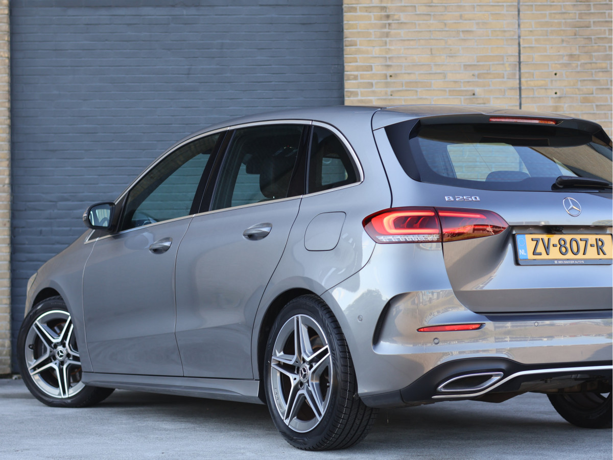Mercedes-Benz B-Klasse 250 AMG line 225PK