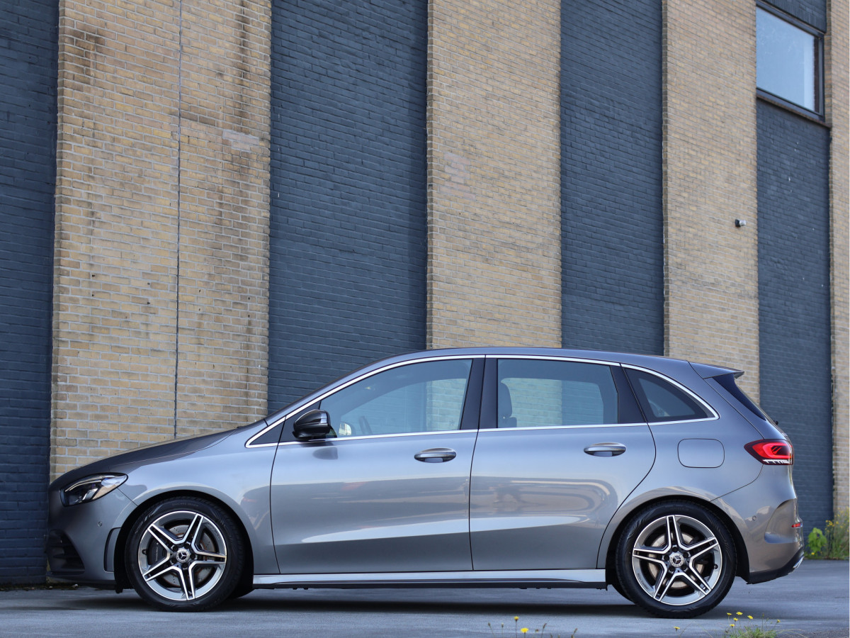 Mercedes-Benz B-Klasse 250 AMG line 225PK